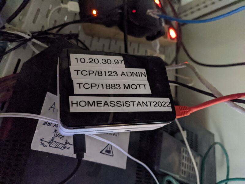 Datei:Homeassistant2022 raspi.jpg