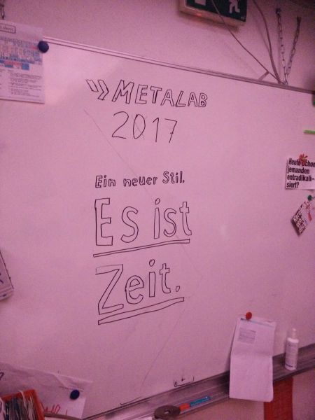 Datei:Es ist Zeit.jpg